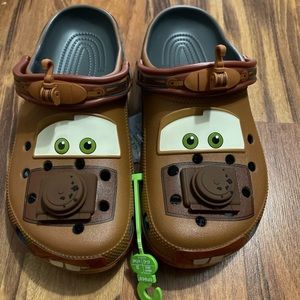 Tow mater crocs size 10.